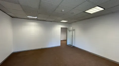 office 64m2  (8).